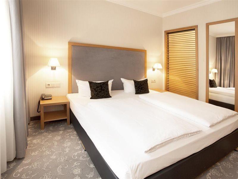 Townhouse Hotel Frankfurt nad Menem Zewnętrze zdjęcie