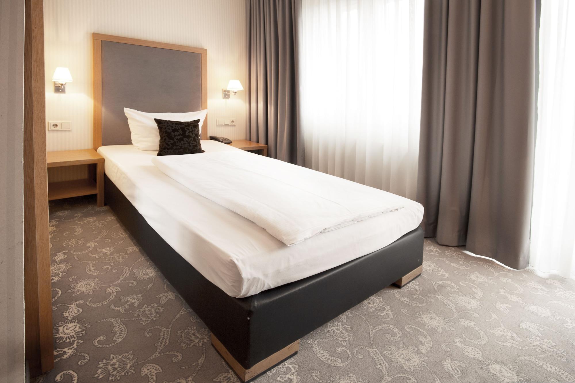 Townhouse Hotel Frankfurt nad Menem Zewnętrze zdjęcie