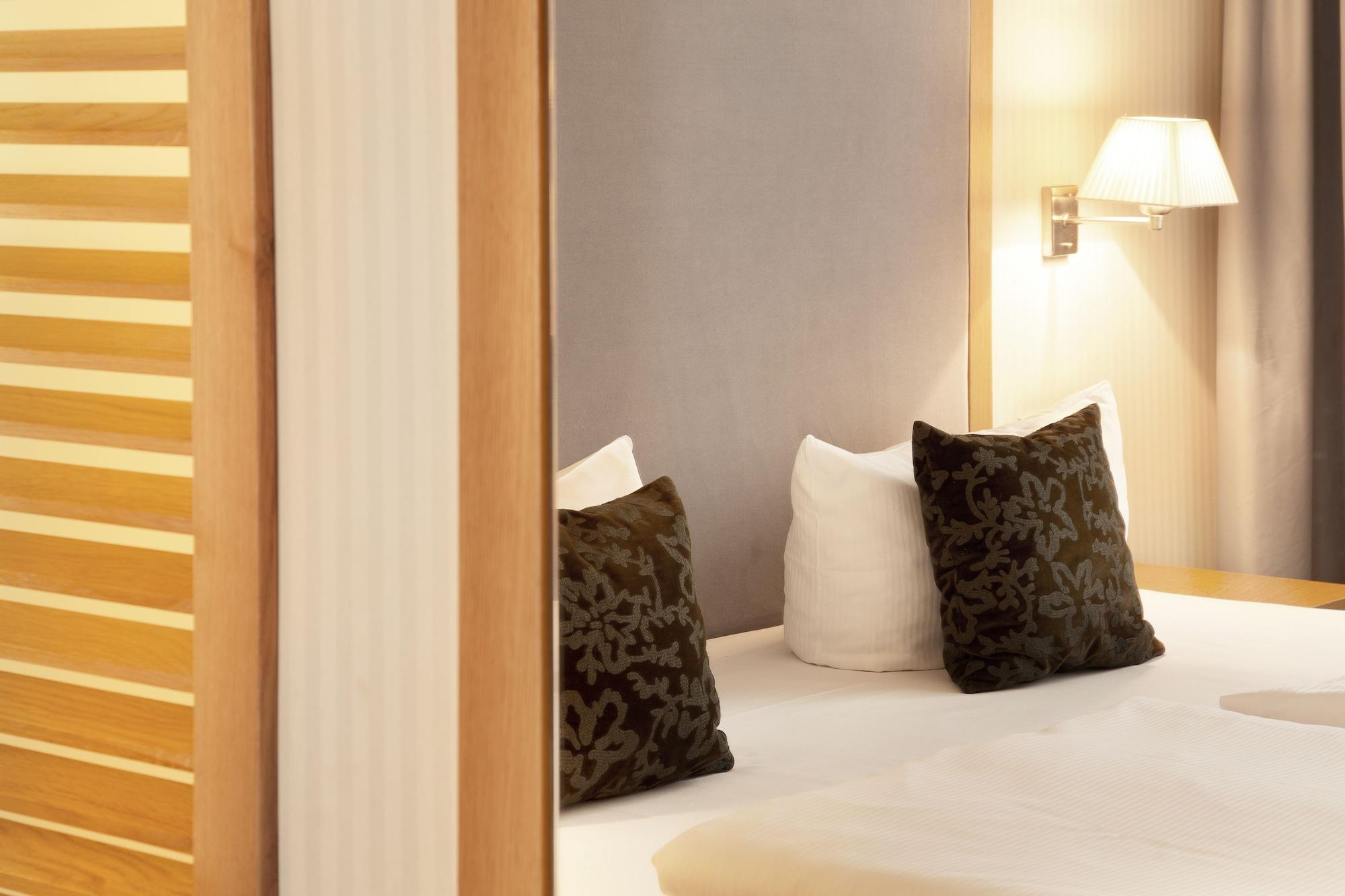 Townhouse Hotel Frankfurt nad Menem Zewnętrze zdjęcie