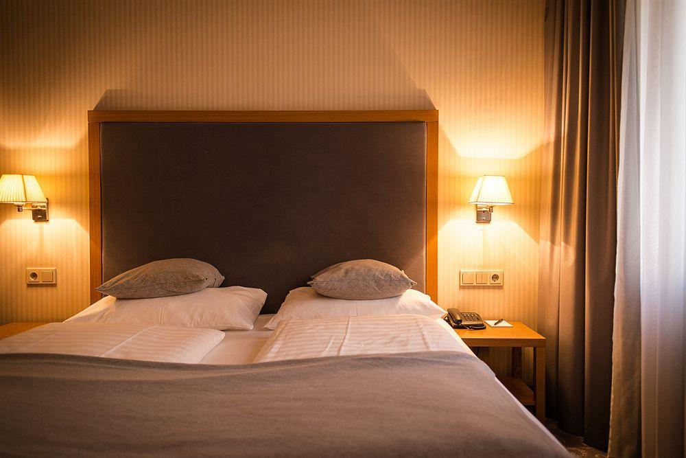 Townhouse Hotel Frankfurt nad Menem Zewnętrze zdjęcie