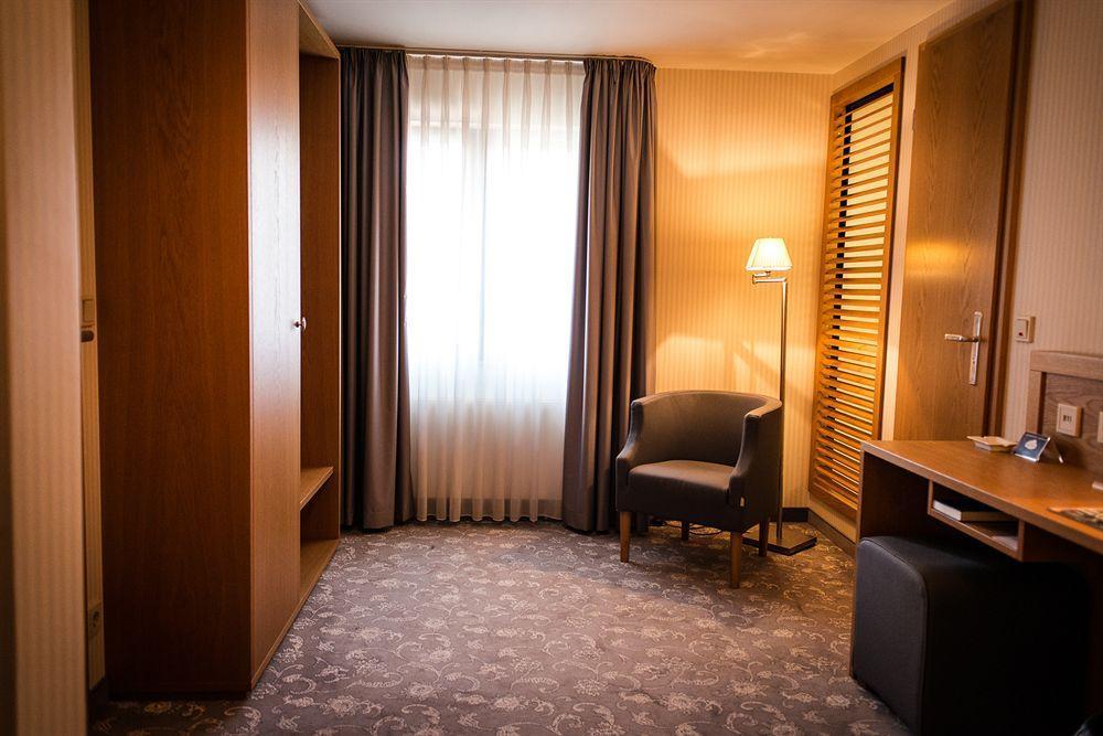 Townhouse Hotel Frankfurt nad Menem Zewnętrze zdjęcie