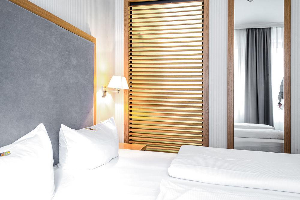 Townhouse Hotel Frankfurt nad Menem Zewnętrze zdjęcie