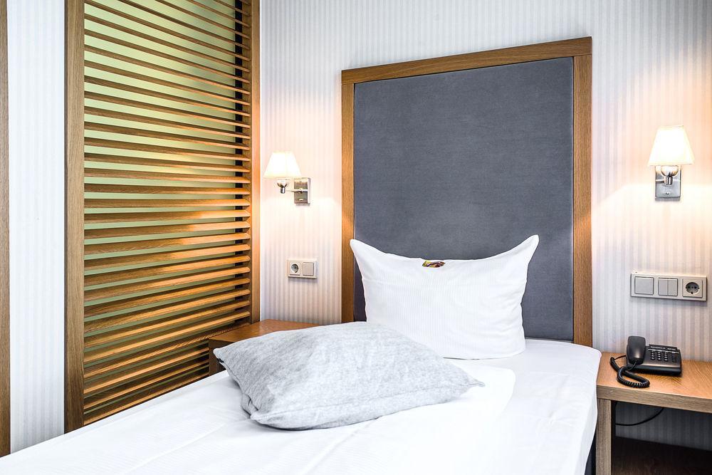 Townhouse Hotel Frankfurt nad Menem Zewnętrze zdjęcie